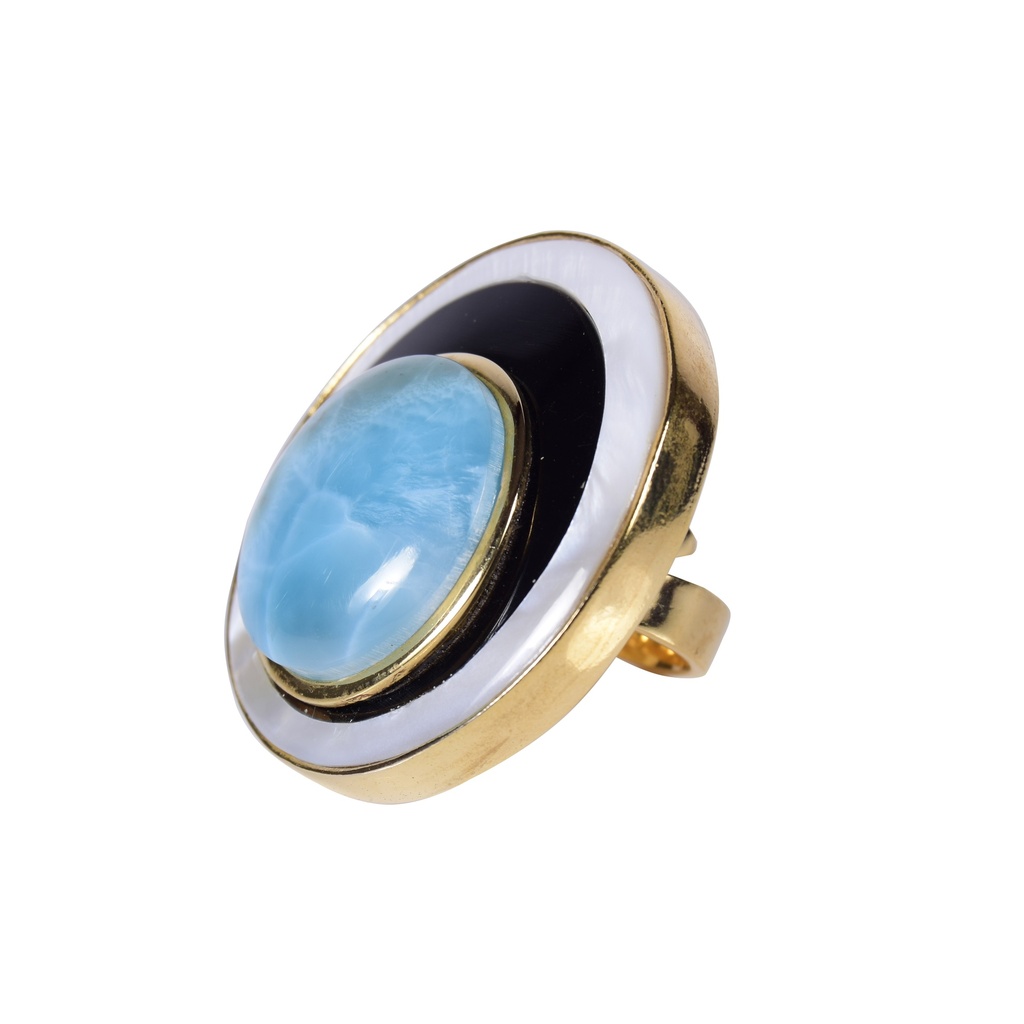 BIG DORATO MOTHER PEARL, COW HORN AND LARIMAR LUZ RING