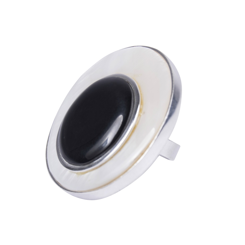 BIG SILVER MOTHER PEARL AND COW HORN LUZ RING
