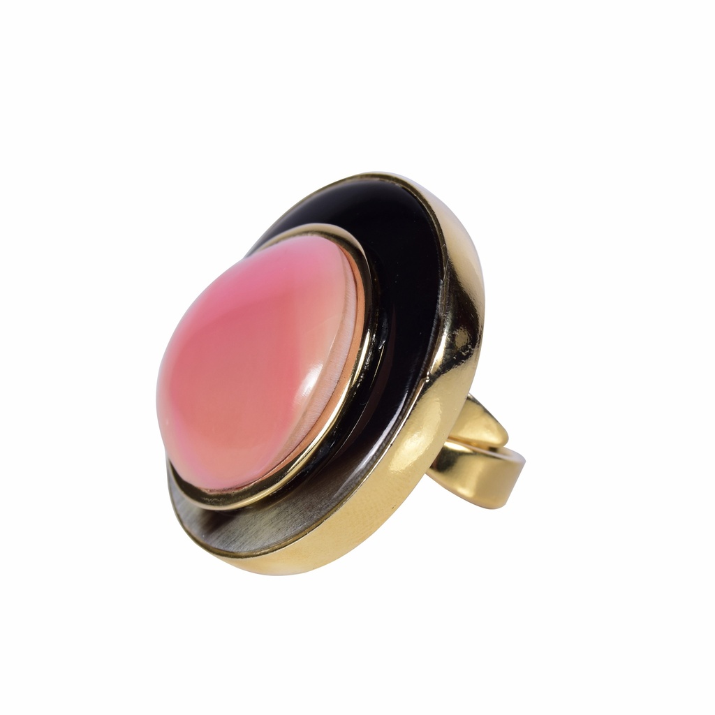 MEDIUM DORATO COW HORN AND PNK SEA SHELL LUZ RING