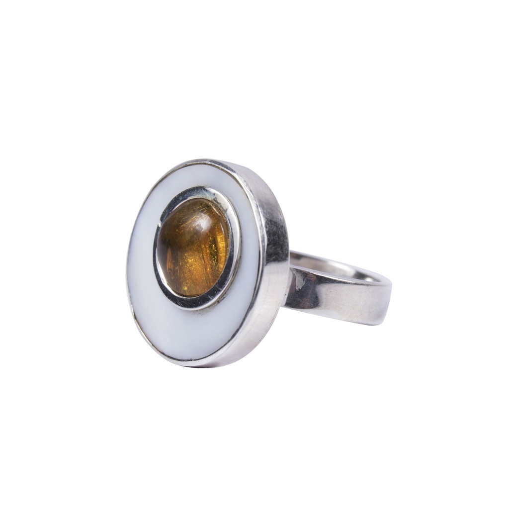 SMALL SILVER MOTHER PEARL AND AMBER LUZ RING