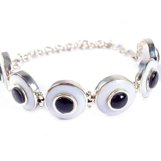 MINI SILVER MOTHER PEARL AND COW HORN LUZ BRACELET