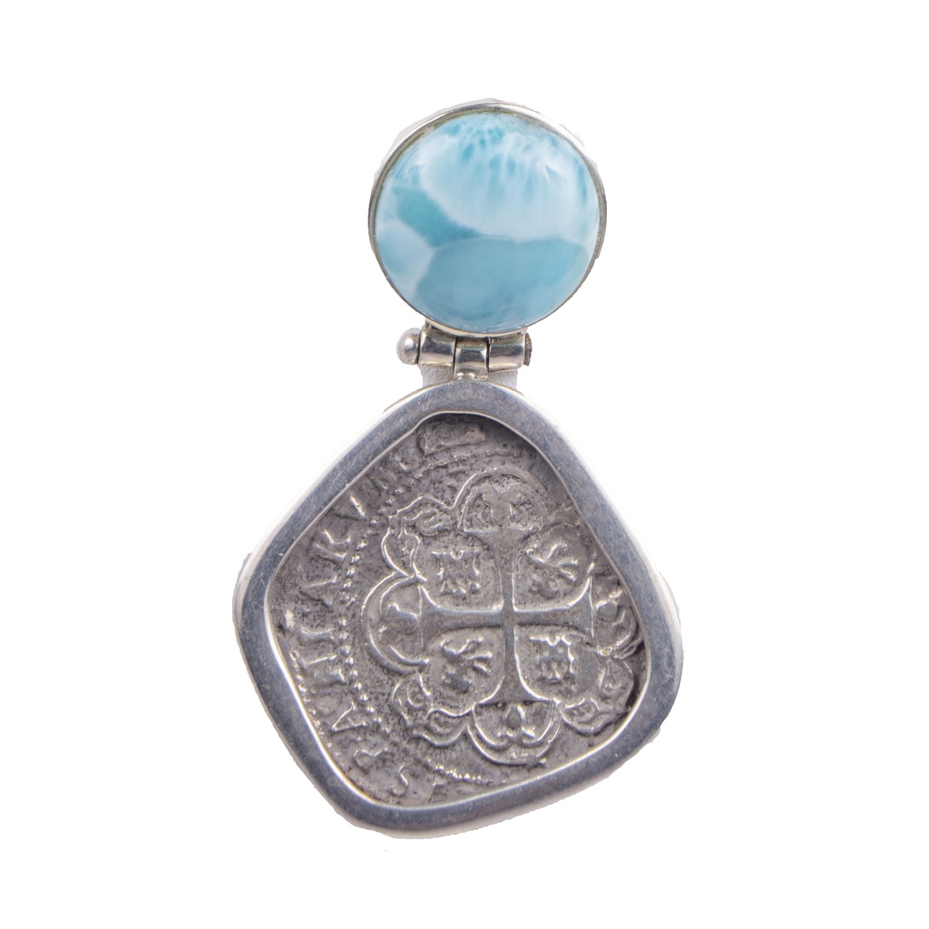 MONEDA SILVER LARIMAR ROUND PENDANT