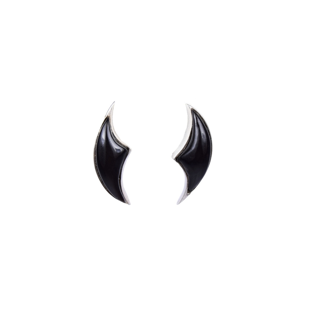 NO. 10 SILVER COW HORN EARRINGS
