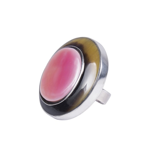 [31334] MEDIUM SILVER COW HORN AND PNK SEA SHELL LUZ RING