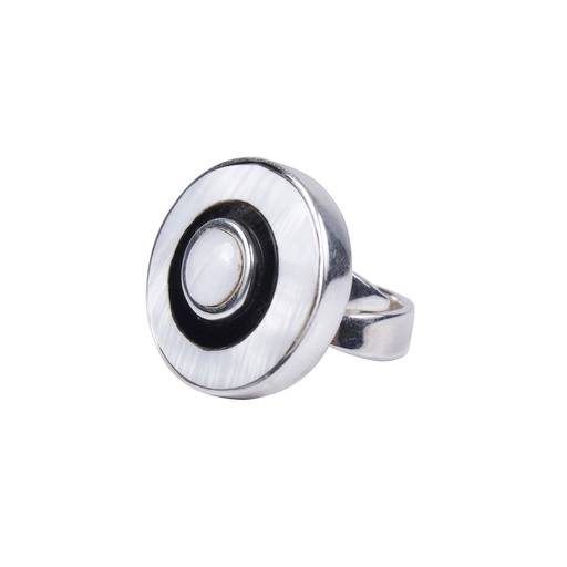 [31270] SMALL SILVER MOTHER PEARL AND COW HORN LUZ RING