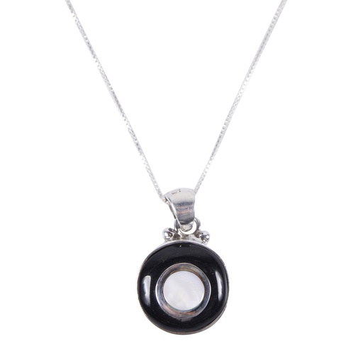 [31245] SMALL SILVER COW HORN AND MOTHER PEARL LUZ NECKLACE